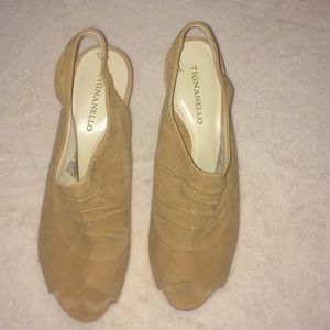 Tignanello beige heels. Size 9.5